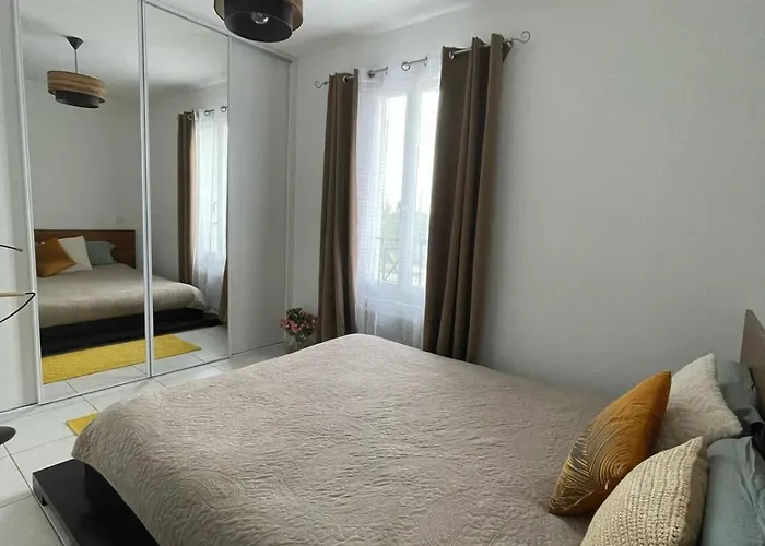 וילה Maison Entiere *