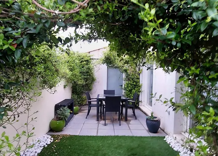 וילה Maison Entiere